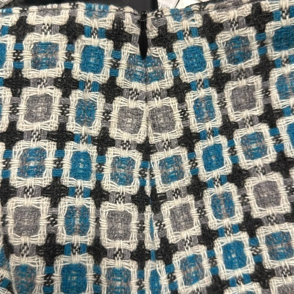 Nine West wool blend, fully lined, turquoise & gray mini skirt, size 4, EUC